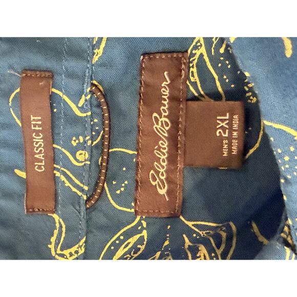 Eddie Bauer Mens 2XL Blue Octopus Print Hawaiian Button Down Shirt Classic Fit - Picture 5 of 5